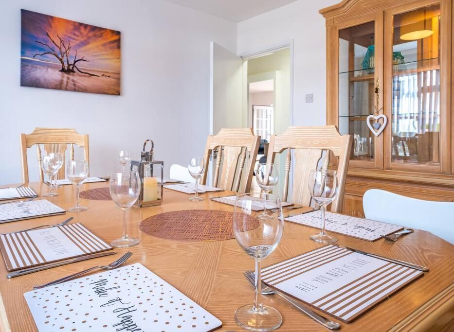 Port Tara Holiday Home Portballintrae Buitenkant foto